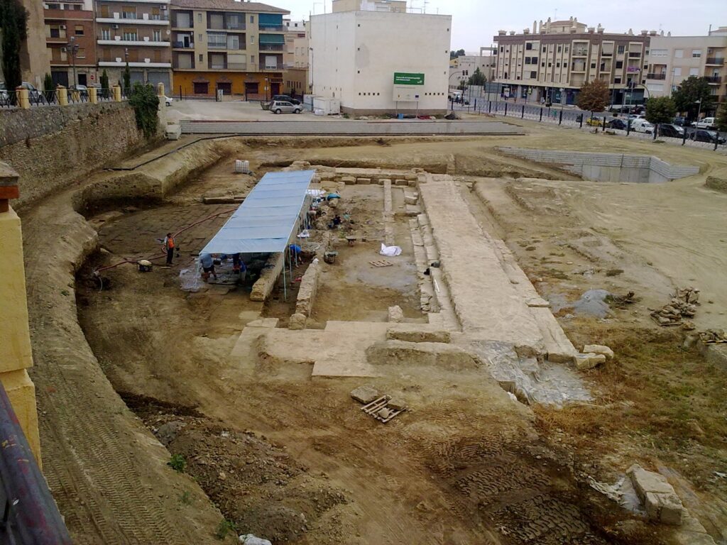 Excavación teatro romano de Guadix septiembre 2014